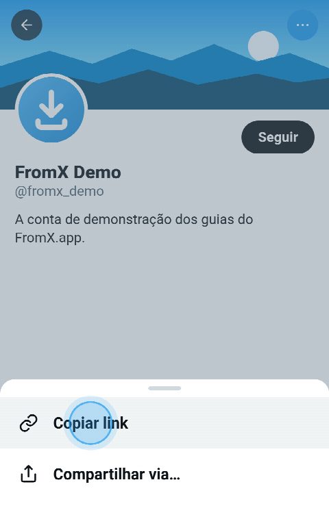 Um perfil no X com o menu aberto e “Copiar link” selecionado