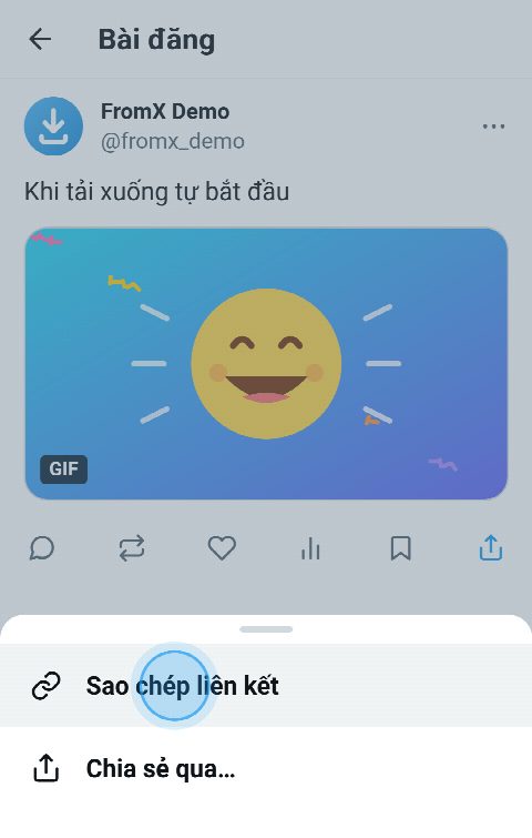 Một bài đăng có GIF trên X, menu chia sẻ đang mở và “Sao chép liên kết” được chọn