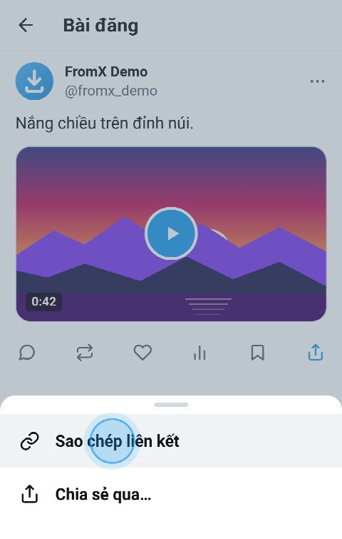 Một bài đăng có video trên X, menu chia sẻ đang mở và “Sao chép liên kết” được chọn